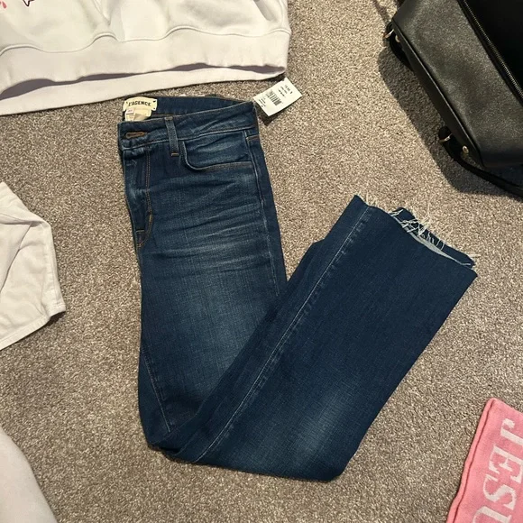 JEANS - Picture 1 of 3